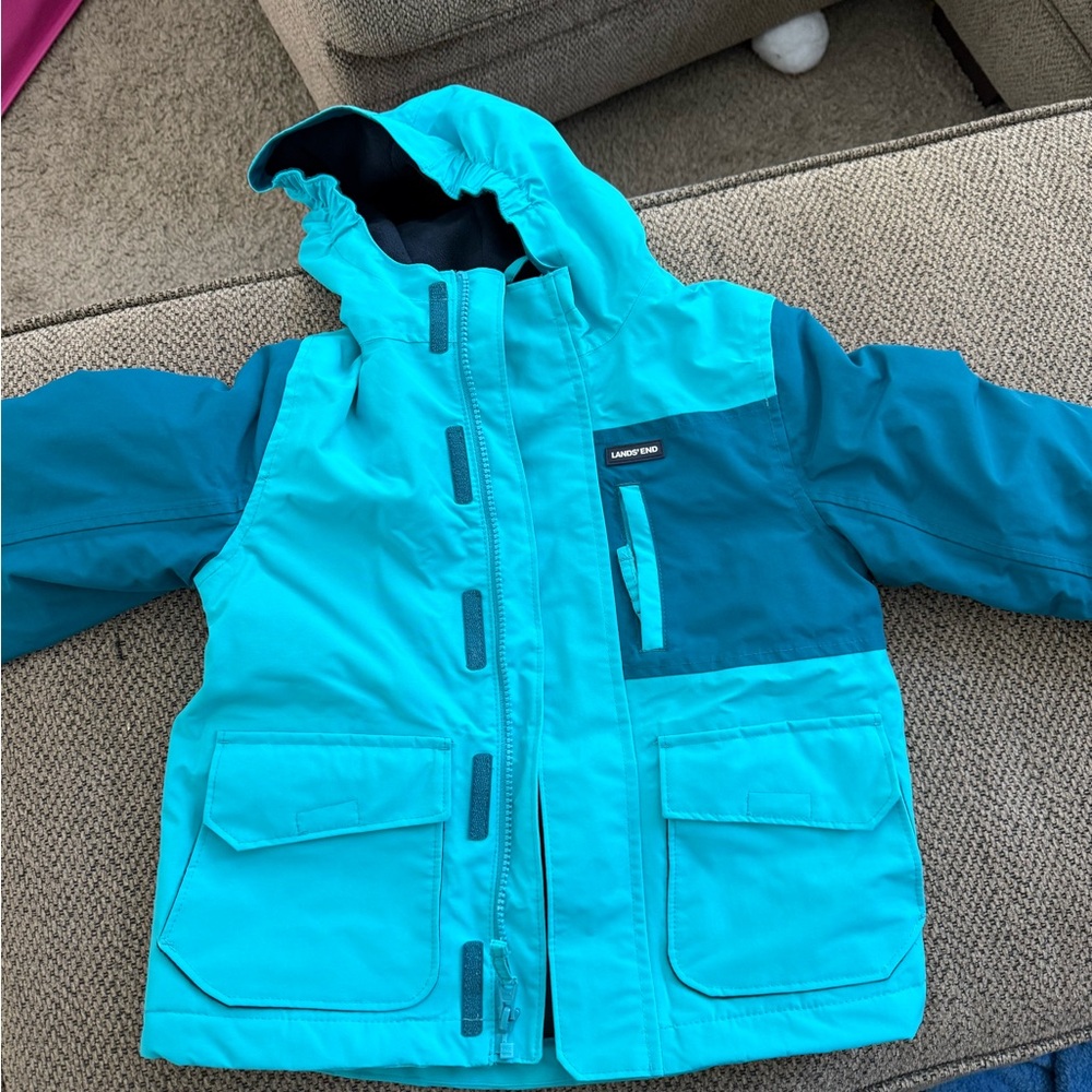 lands end winter jacket
never worn
xs size 4-5